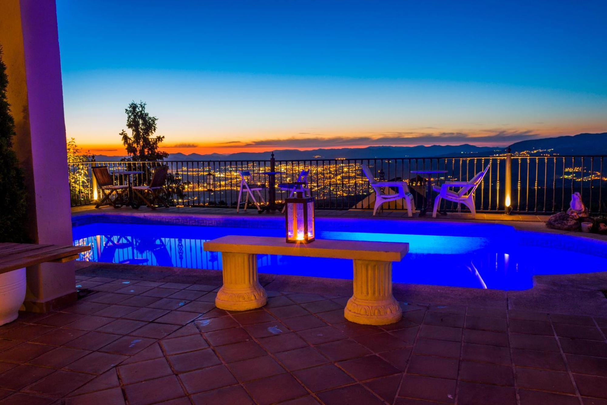 Hotel El Balcon De Las Nieves La Zubia  Dış mekan fotoğraf