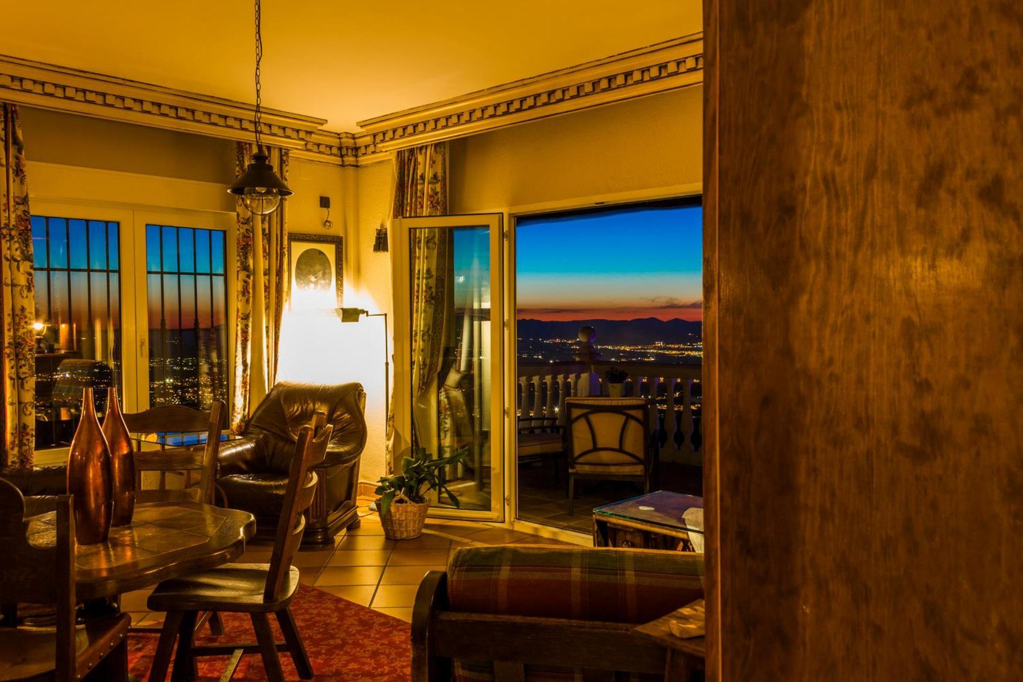 Hotel El Balcon De Las Nieves La Zubia  Dış mekan fotoğraf